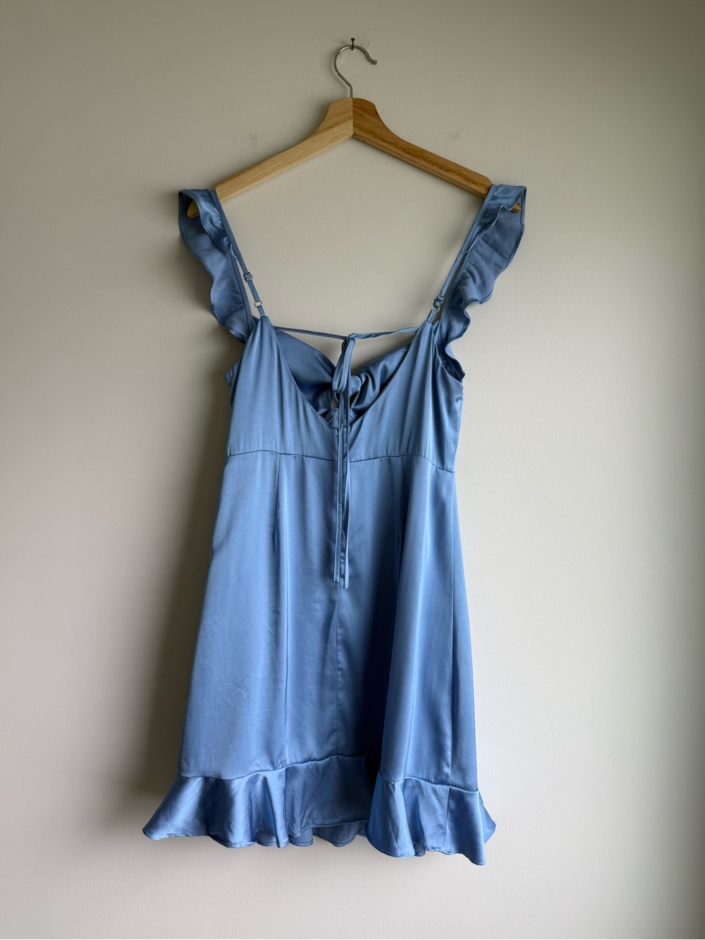 ASTR The Label Marla Mini Dress Blue Satin Ruffle Tie Front Size M - Picture 3 of 8